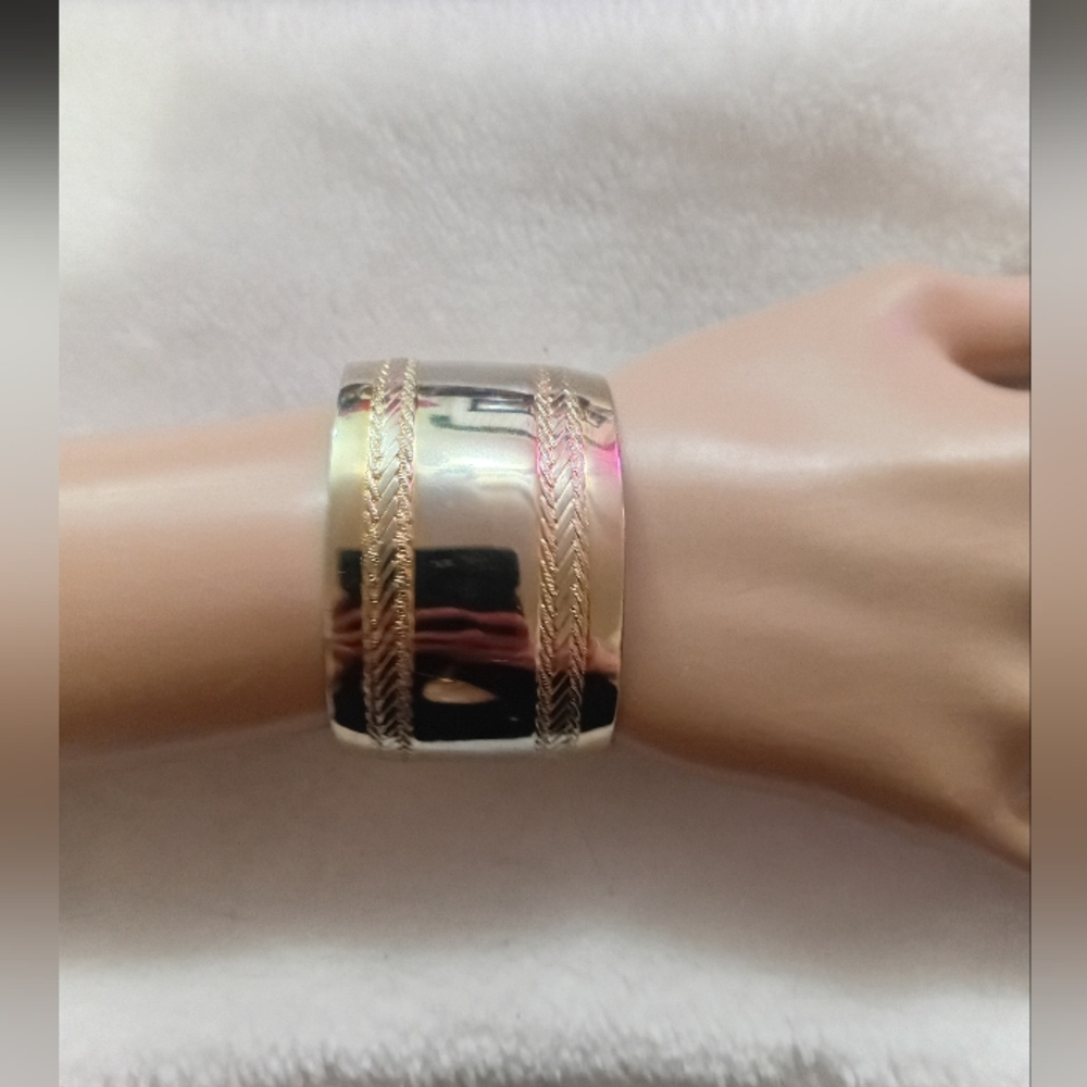 Elegant Gold and Silver Bracelet